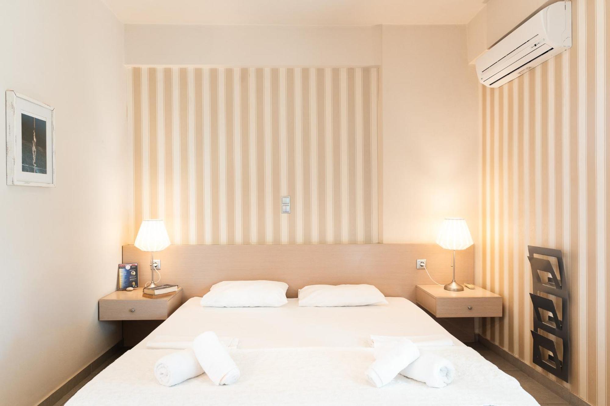 Aparthotel Sun George à Foinikounda Extérieur photo